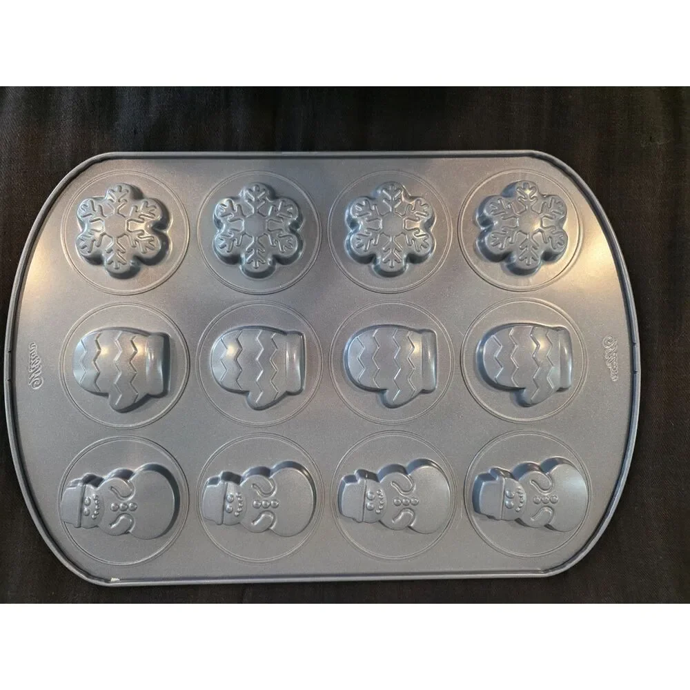 Bundle of 3 Wilton Baking Pans 12-Cavity Holiday Winter Shapes